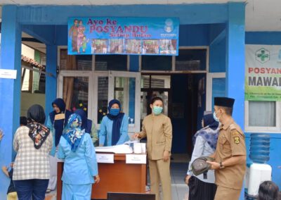 Kegiatan Rutin Pos Yandu Mawar Dan Pemberian Fasilitas Kursi, Meja, Baru