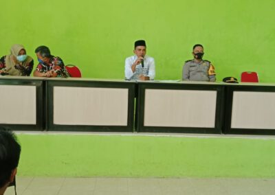 Sebanyak 63 Ketua RT dan 12 Ketua RW Desa Gunungguruh Ikuti Pembinaan sebelum Terima Insentif dari Desa.